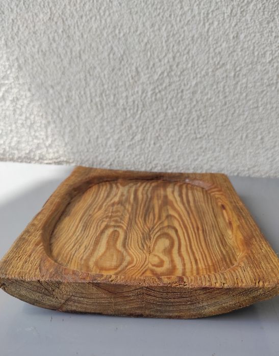 Drewniana podstawka pod świece