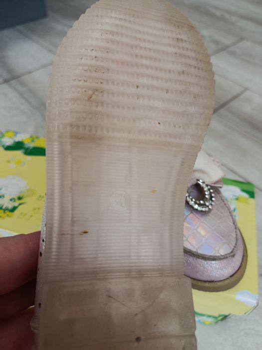 Туфлі на дівчинку