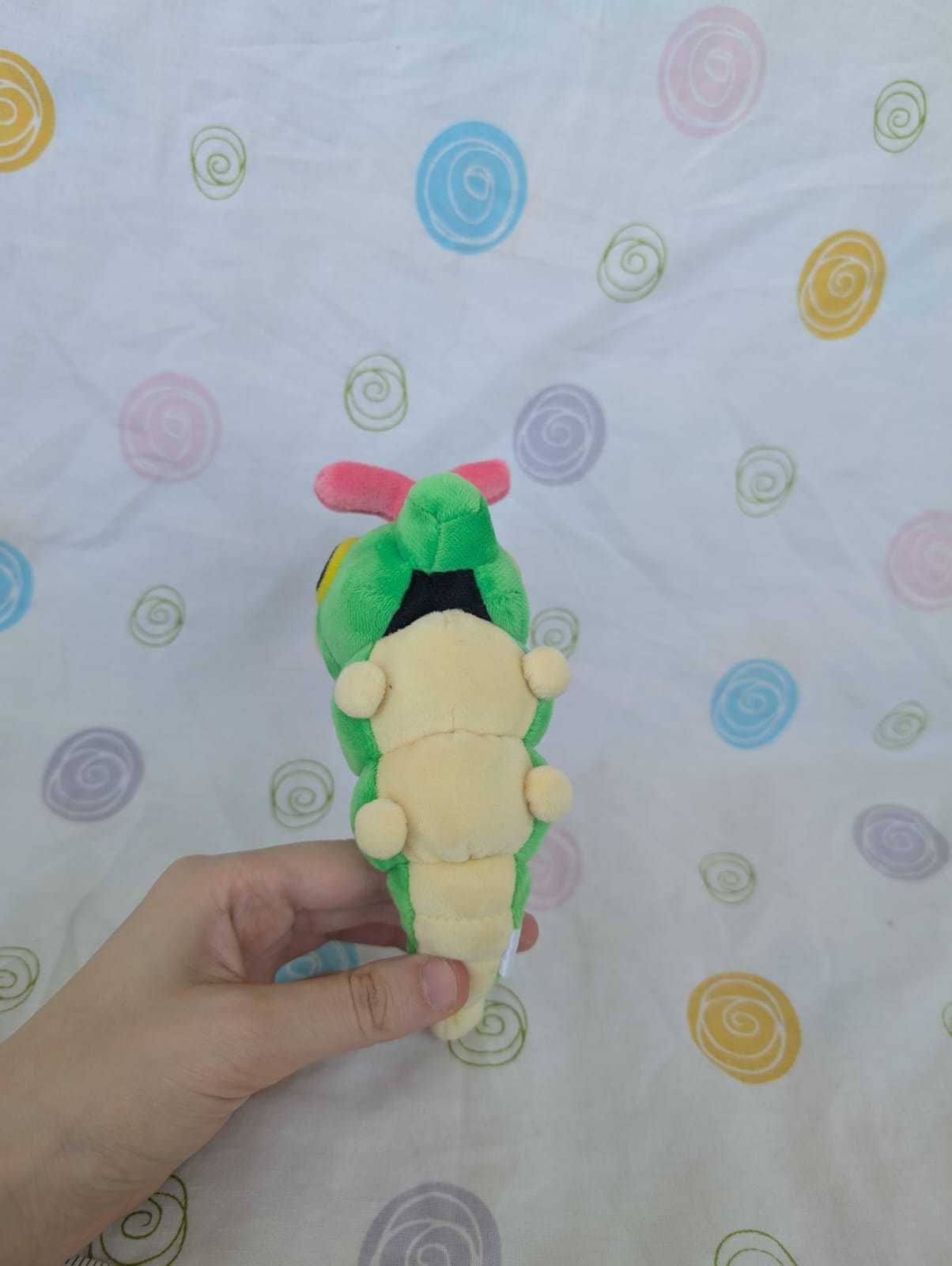 Pokémon peluche caterpie