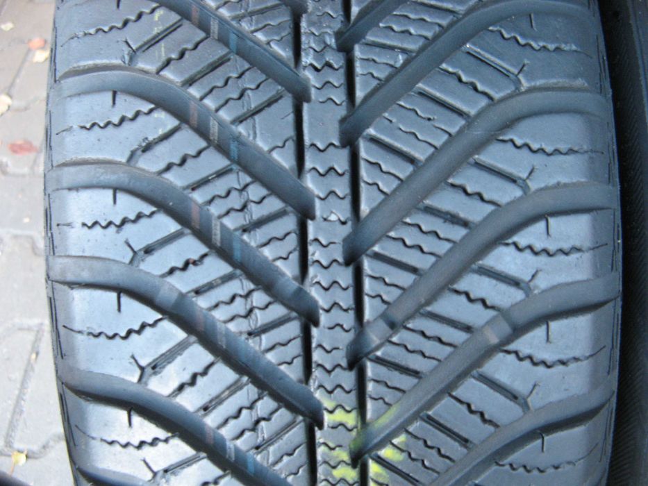 185/65R15 GOODYEAR Vector 4Seasons  - nr.1227