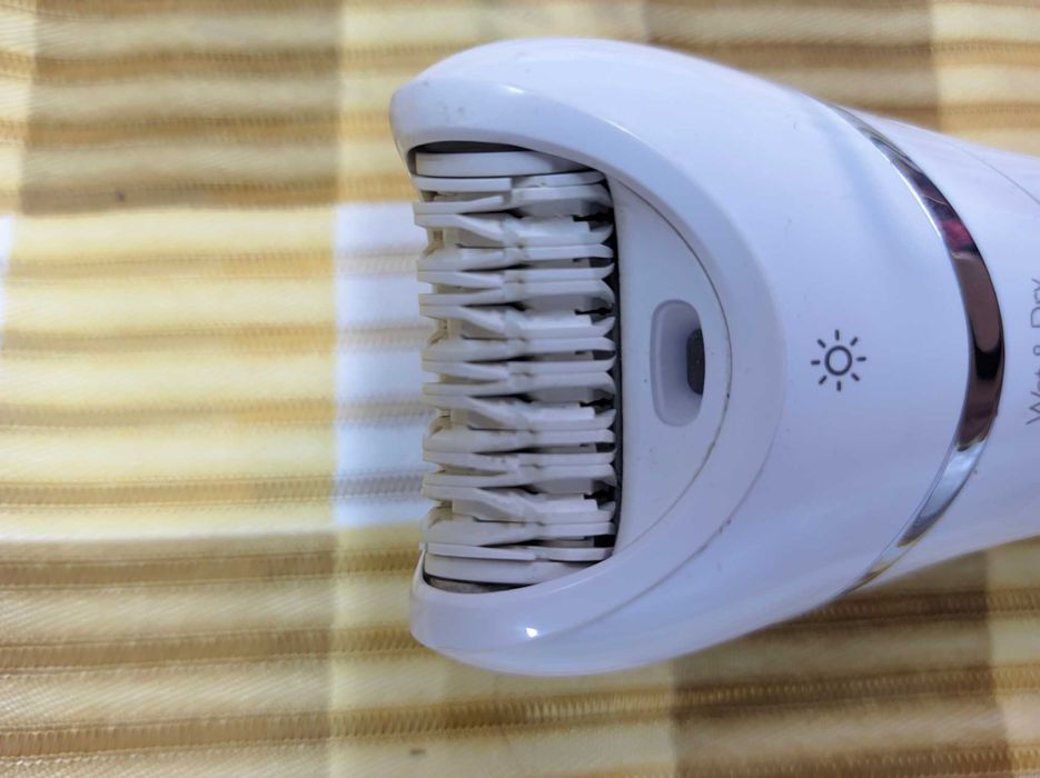 Эпилятор Philips 8000 серии BRE715