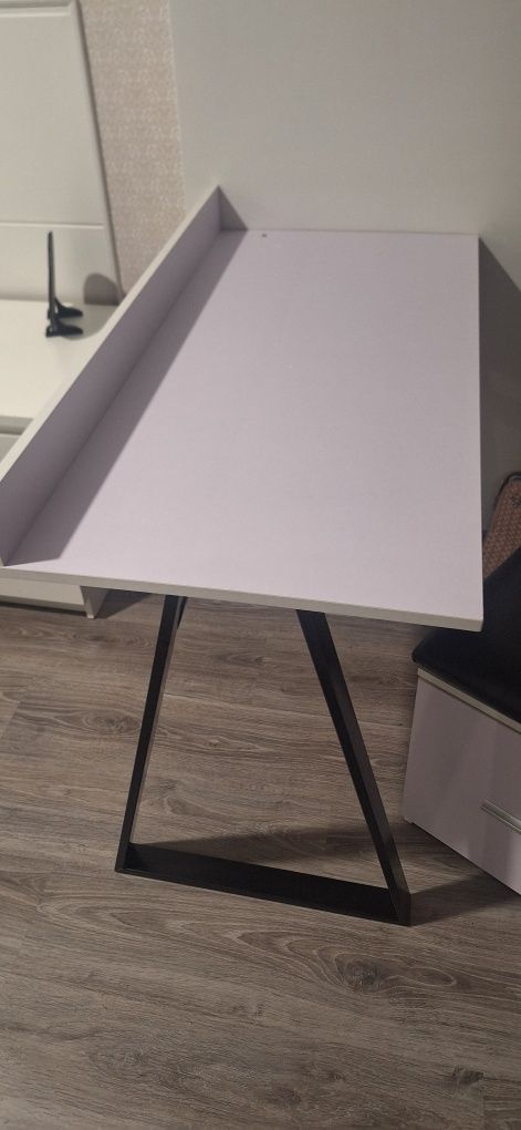 Mesa extensível + secretária e banco