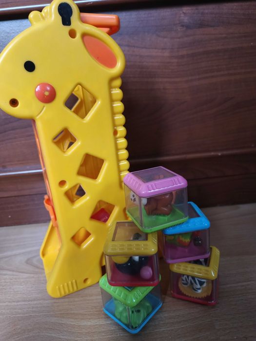 Żyrafa klocki sensoryczne Fisher Price dżungla zwierzątka