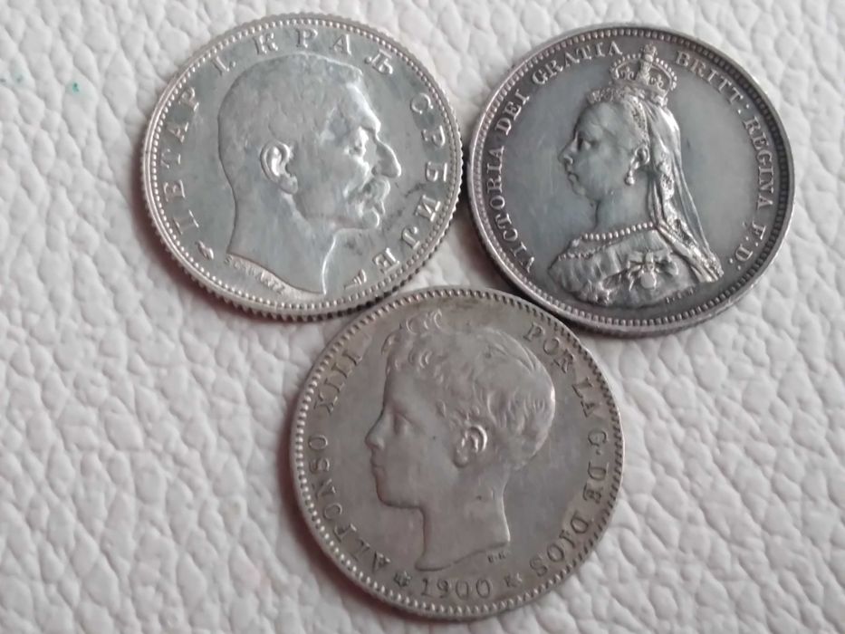 Zestaw monet srebrnych Anglia Hiszpania  ( 3 sztuki) bardzo ładne