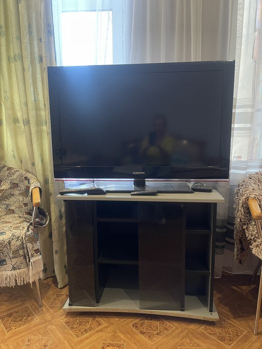 Продам телевизор Самсунг