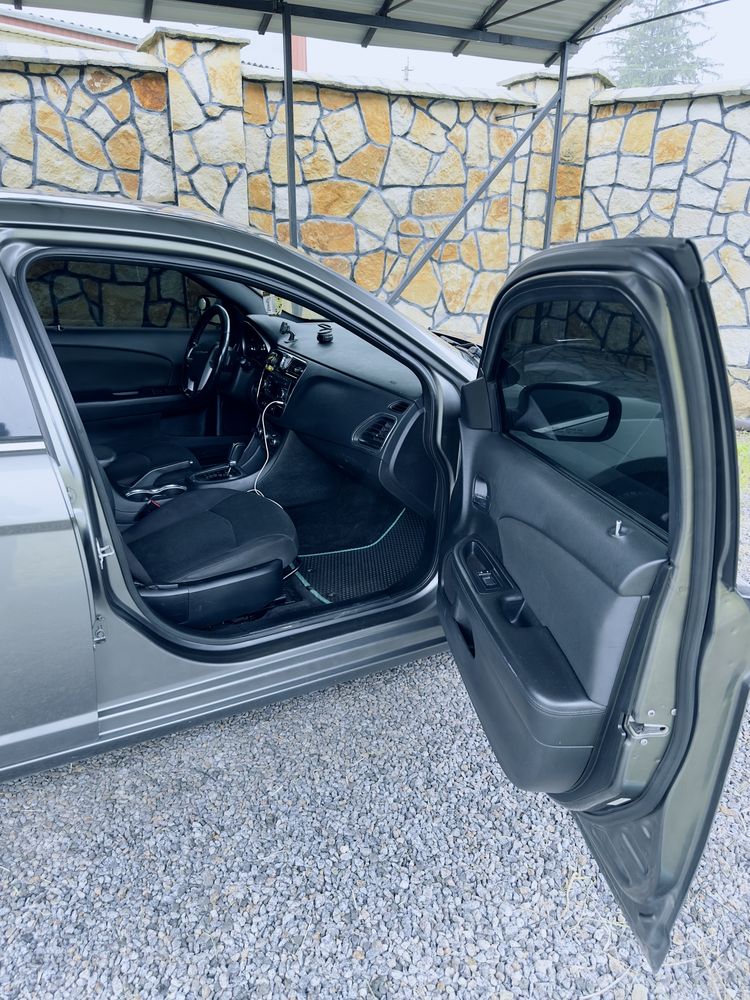 Chrysler 200 2.4 бензин | Автомат | 2012
