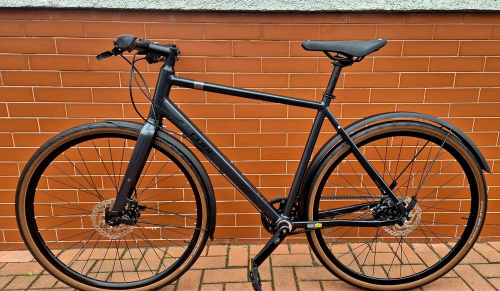 Cube Hyde Race Pasek Gates Alfine 8 Miejski Męski