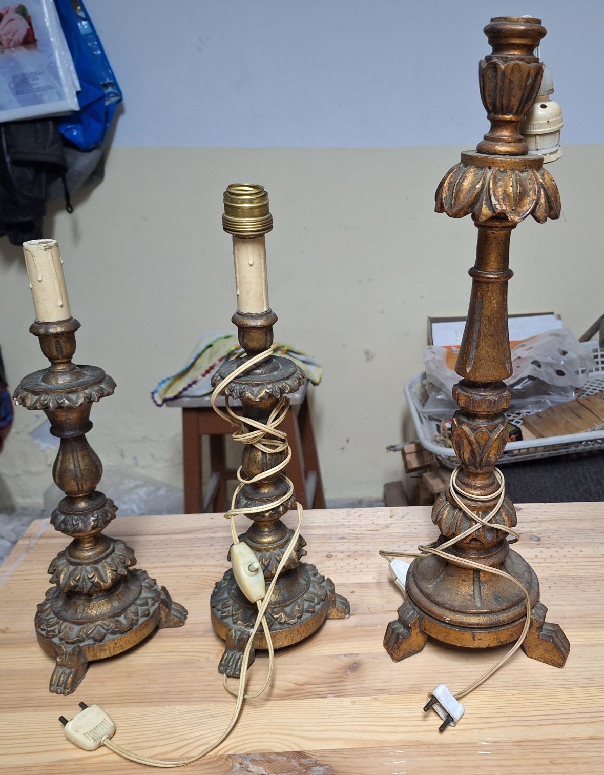 Candeeiros em talha dourada