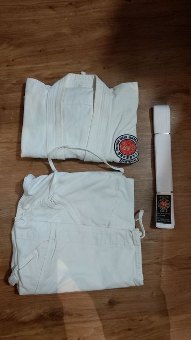 Vendo Kimono Karate
