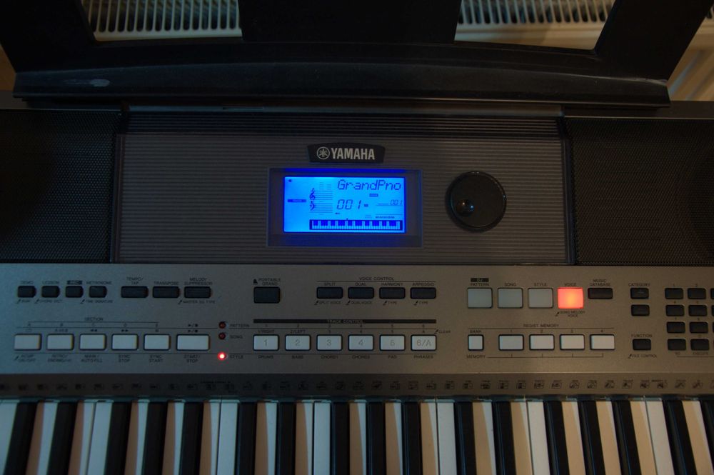 Keyboard Yamaha PSR-E443