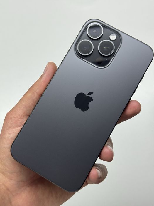 iPhone 15 Pro Max 256 ГБ як новий гарантія магазину 3 місяці