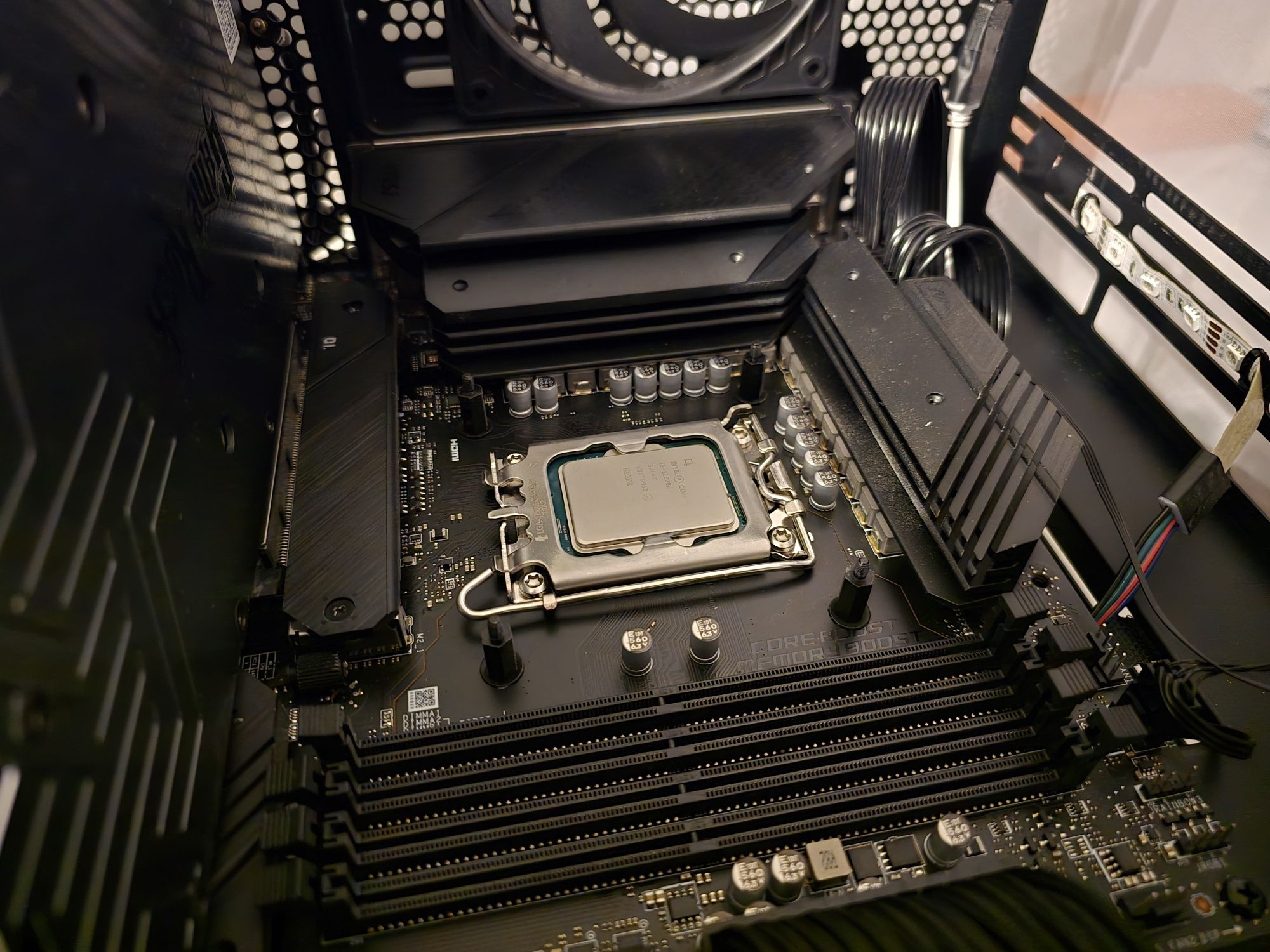 i5 12600k + MSI Z690 Tomahawk + 32GB DDR4 4000 mhz - stan bdb + gwar