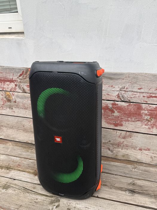 JBL Partybox 110 акустична колонка