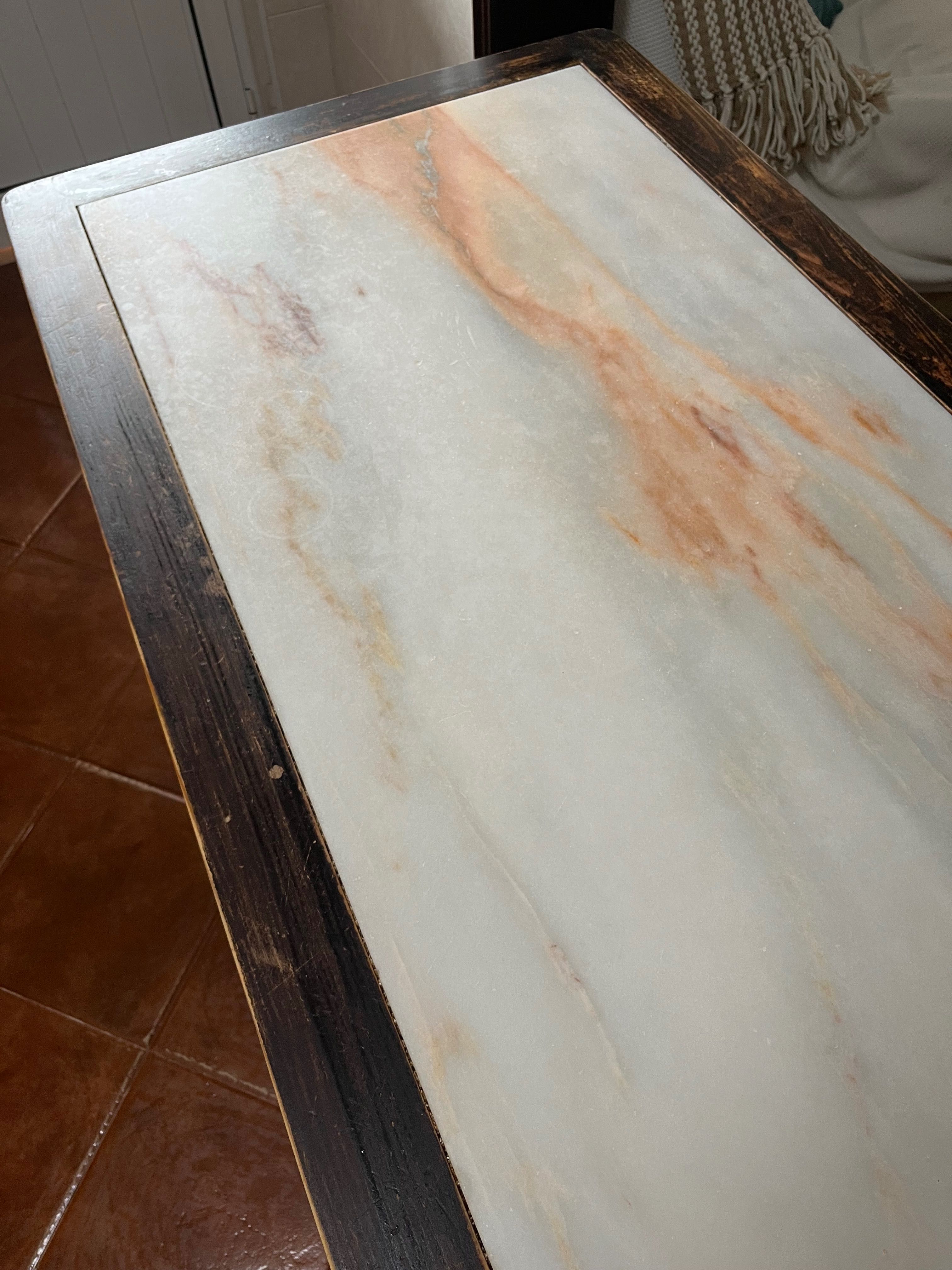 Mesa de Jantar de mármore e madeira maciça