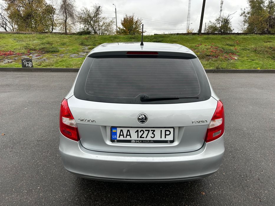 Продам Skoda Fabia 2014 1.4 gaz/benz