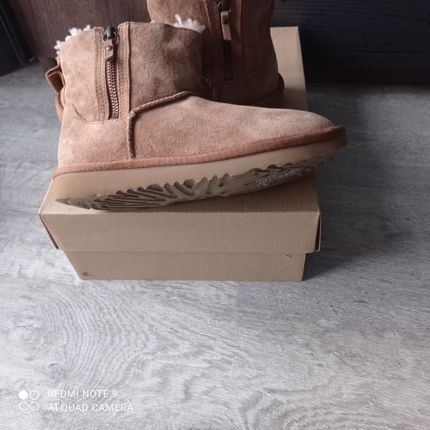 Obuwie damskie Ugg r.35