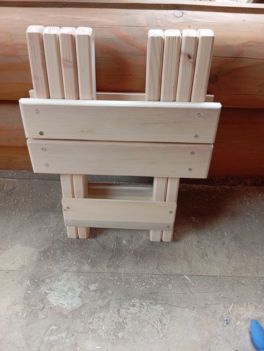 Стулцік раскладе е с дуба и сосни