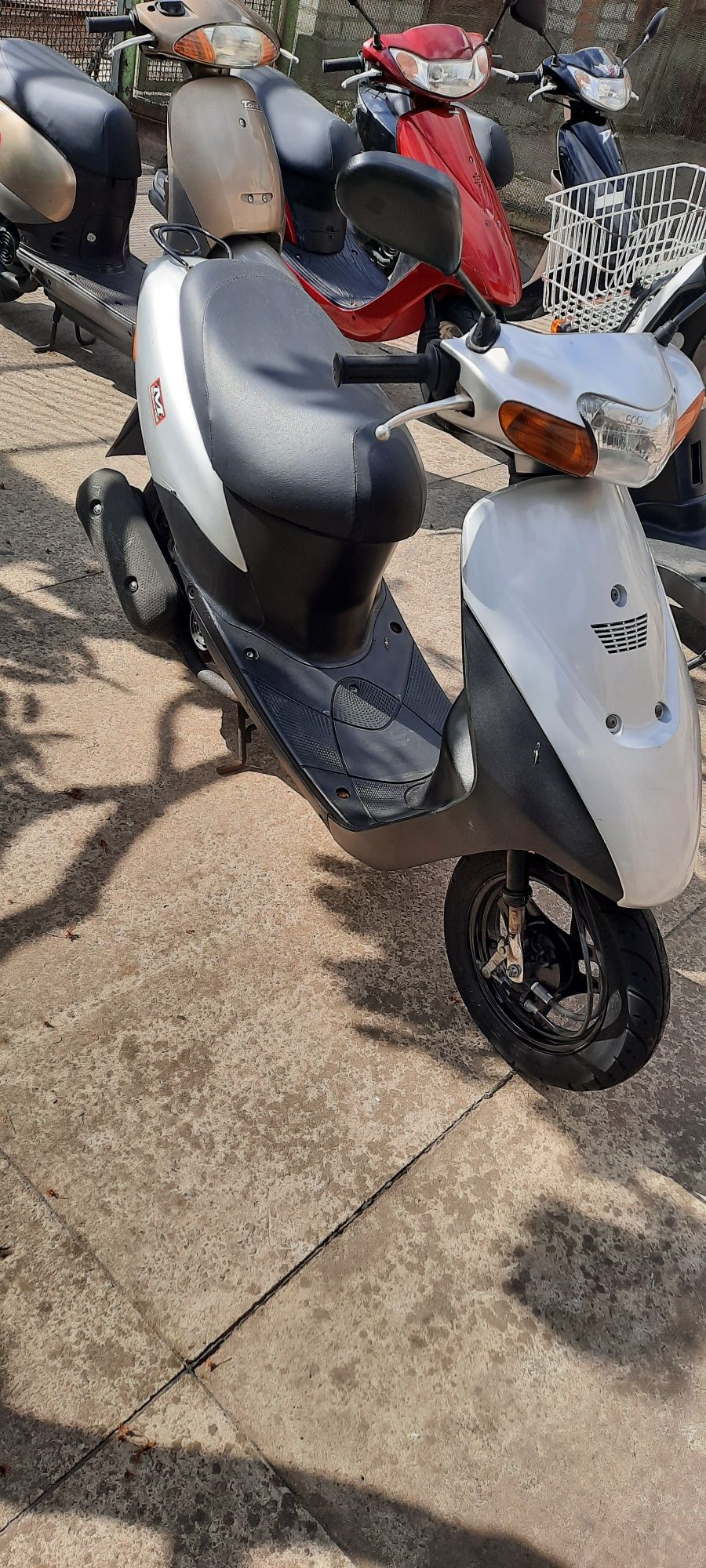Suzuki lets2 бабочка