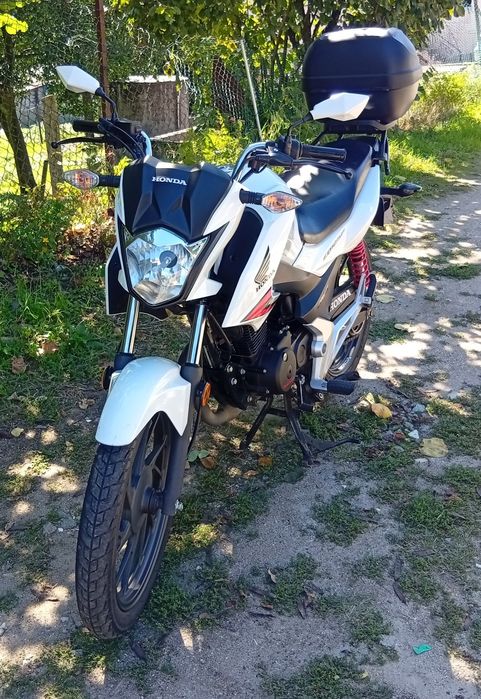 Mota de emigrante Honda CB125F com dez mil e tal impecável nova