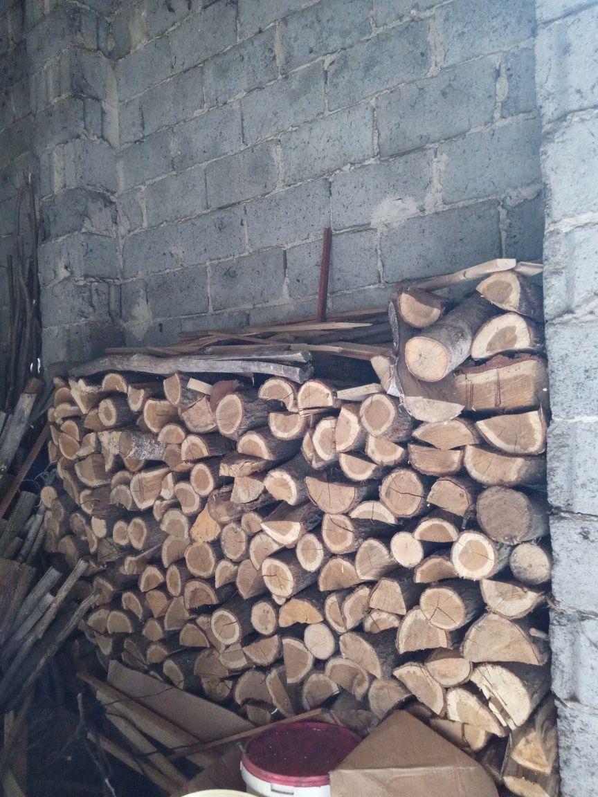 Drewno dębowe suche