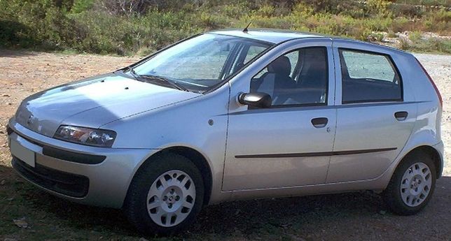 Продам Fiat punto 2001 г. По запчастям