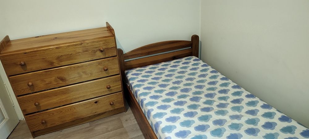 Używane meble sosnowe