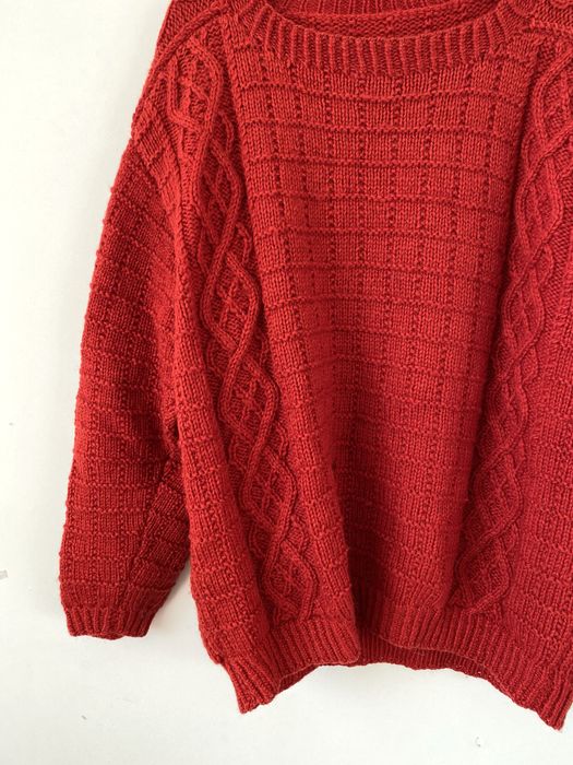 Wełniany czerwony sweter warkocz pleciony handmade oversize