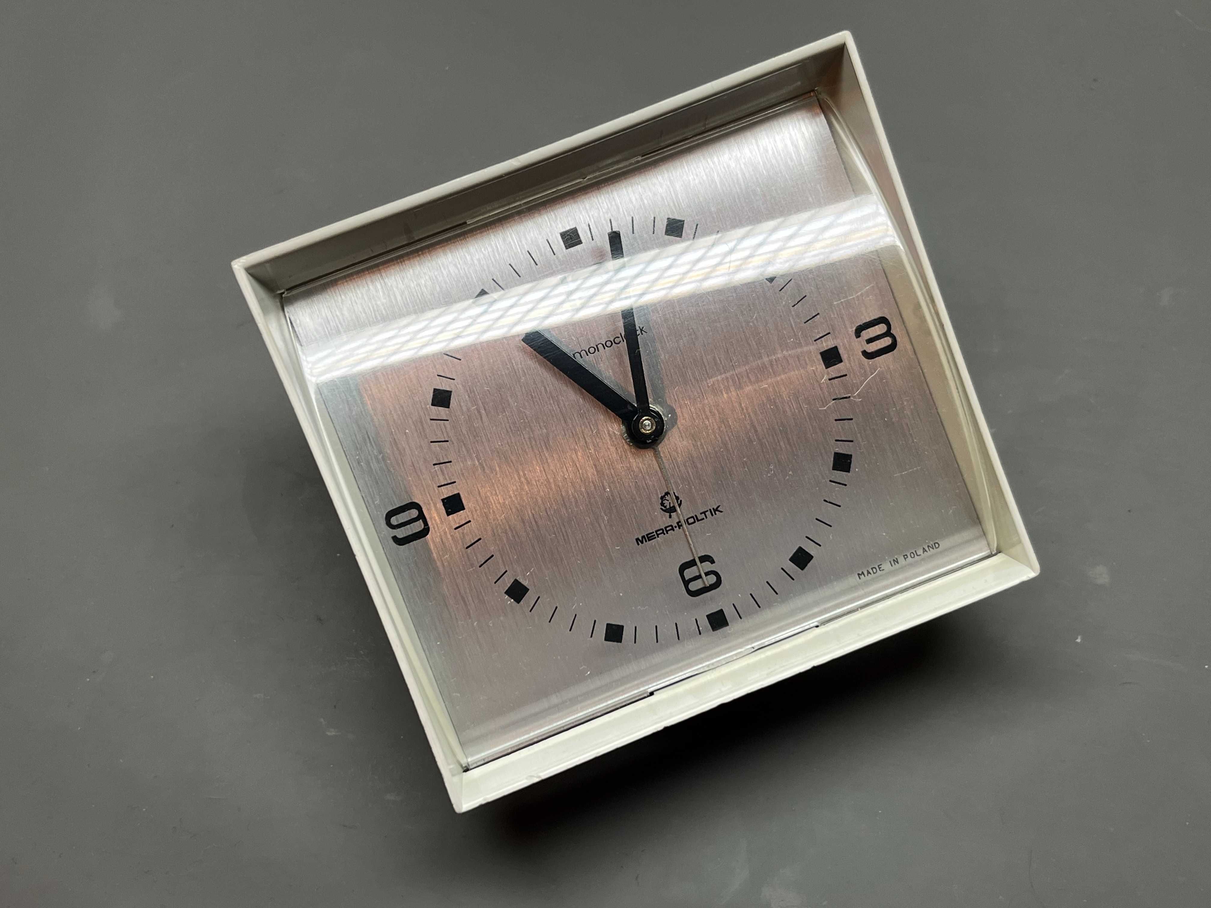 Piękny budzik Mera Poltik Monoclock + gratisy