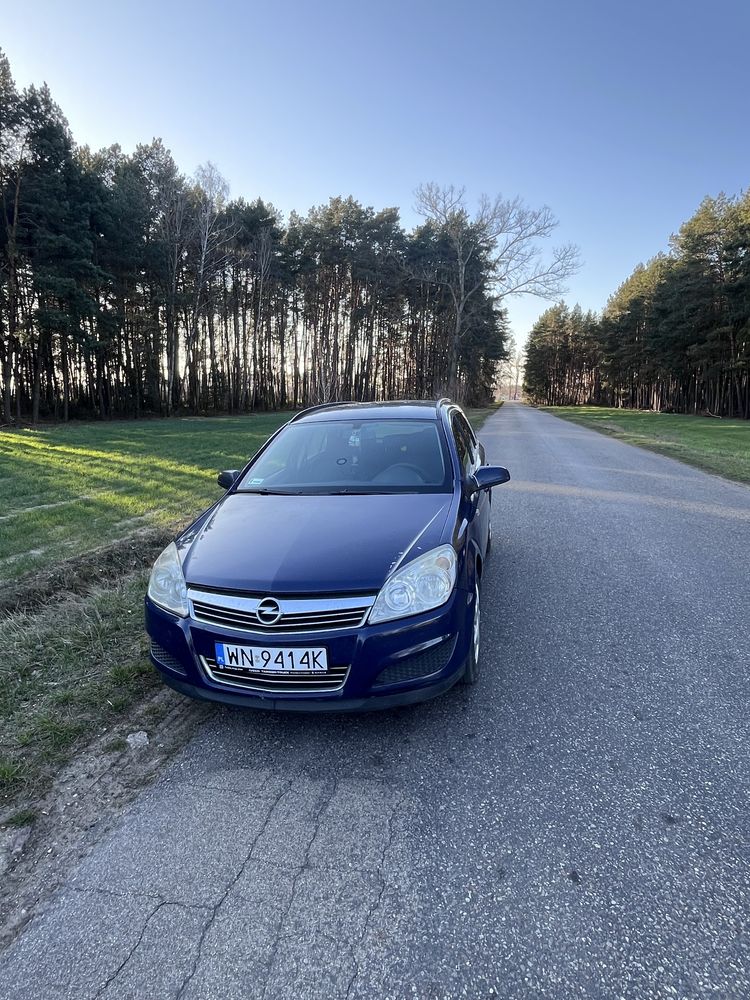 Opel Astra rocznik 2008