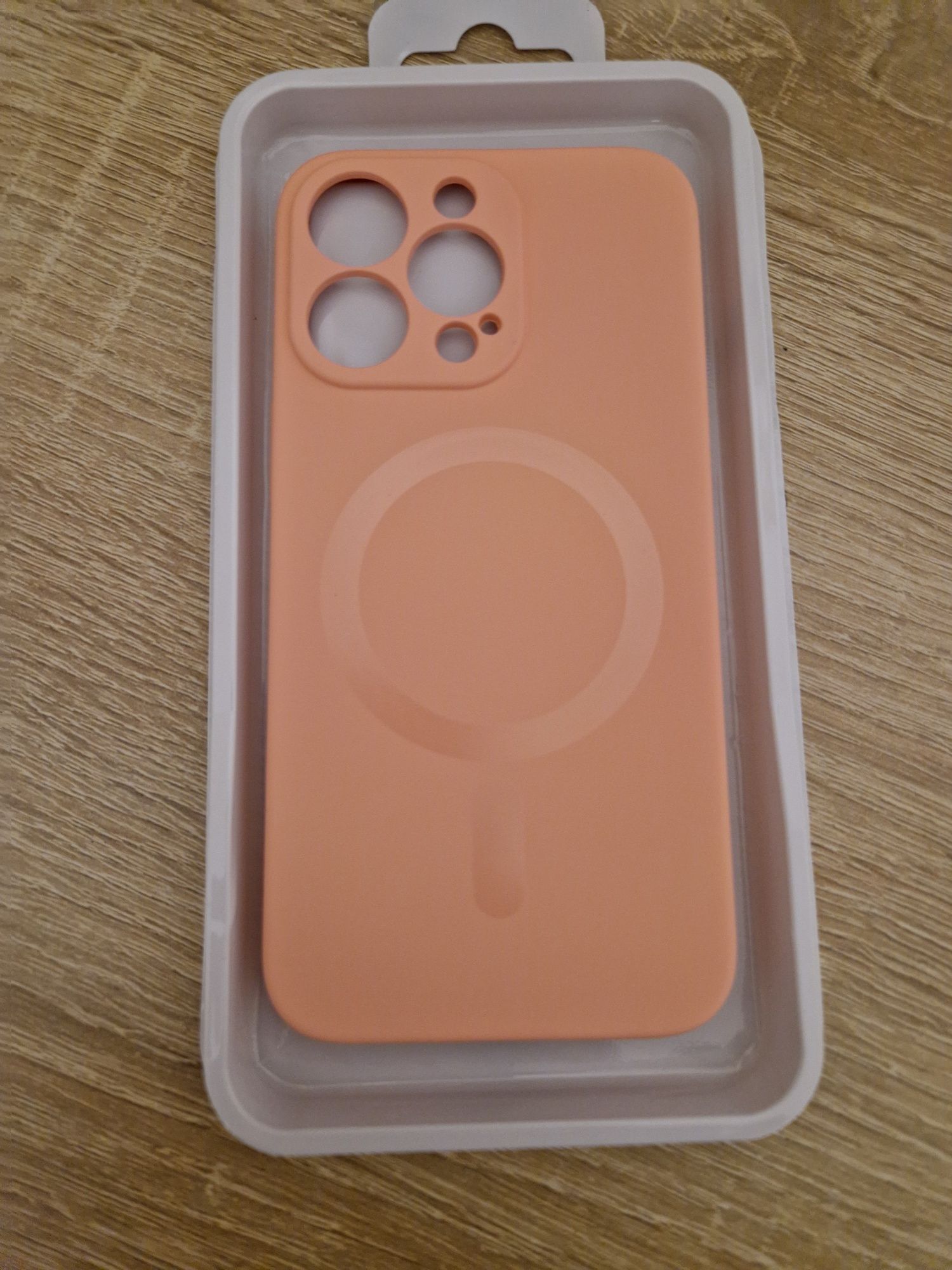 Etui TEL PROTECT MagSilicone Case do Iphone 13 Pro Jasnoróżowy