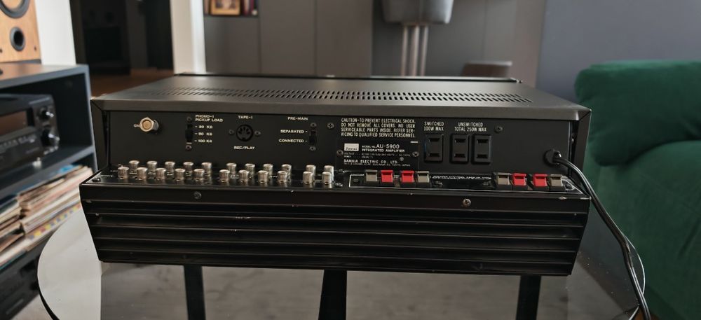 Sansui au 5900 вінтаж в ідеальному стані