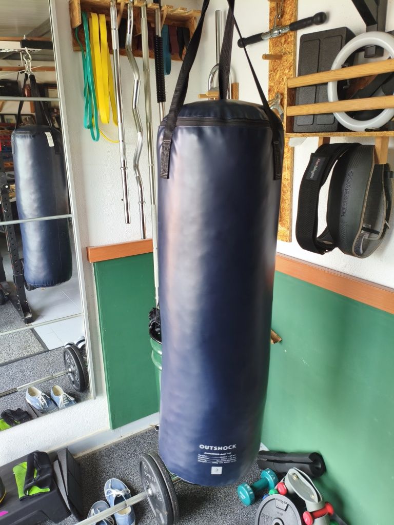 Saco de boxe + Suporte de Saco Decathlon