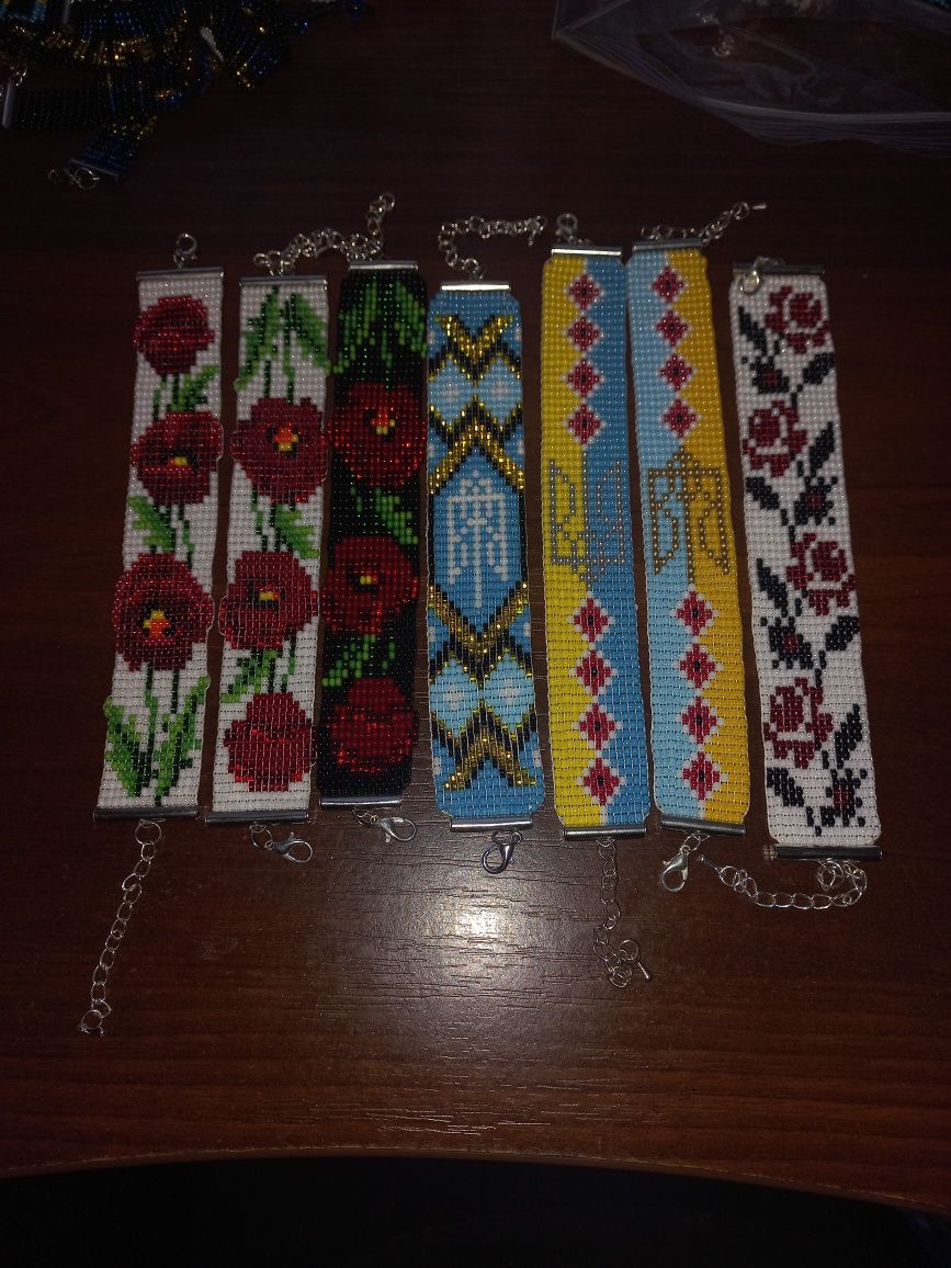 Браслети із бісеру