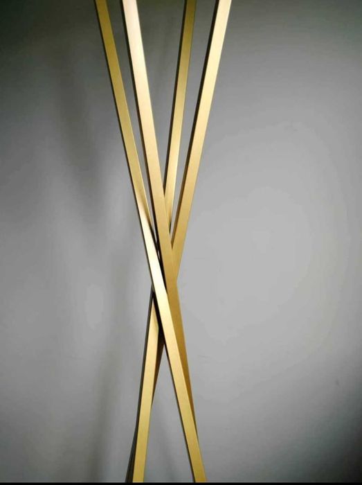 Cabide em dourado