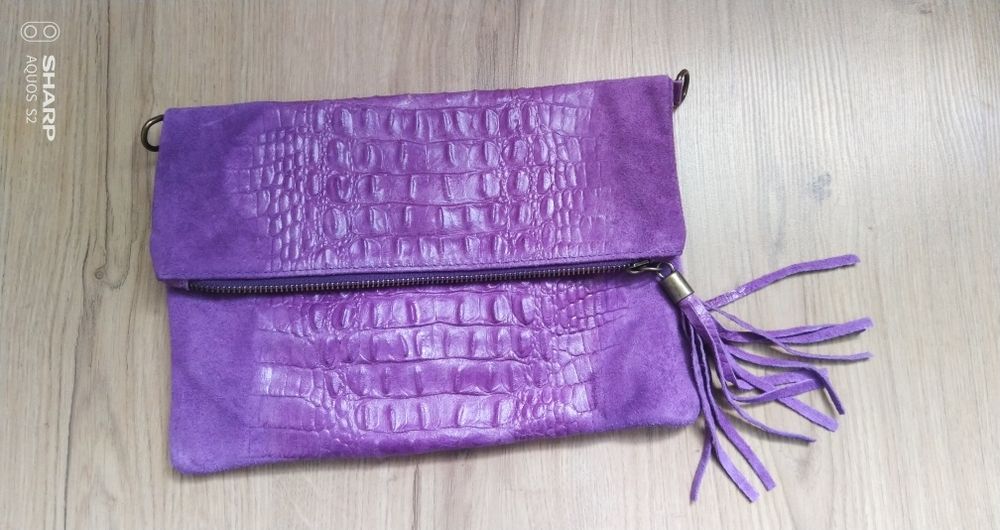 Продам женский клатч из замши