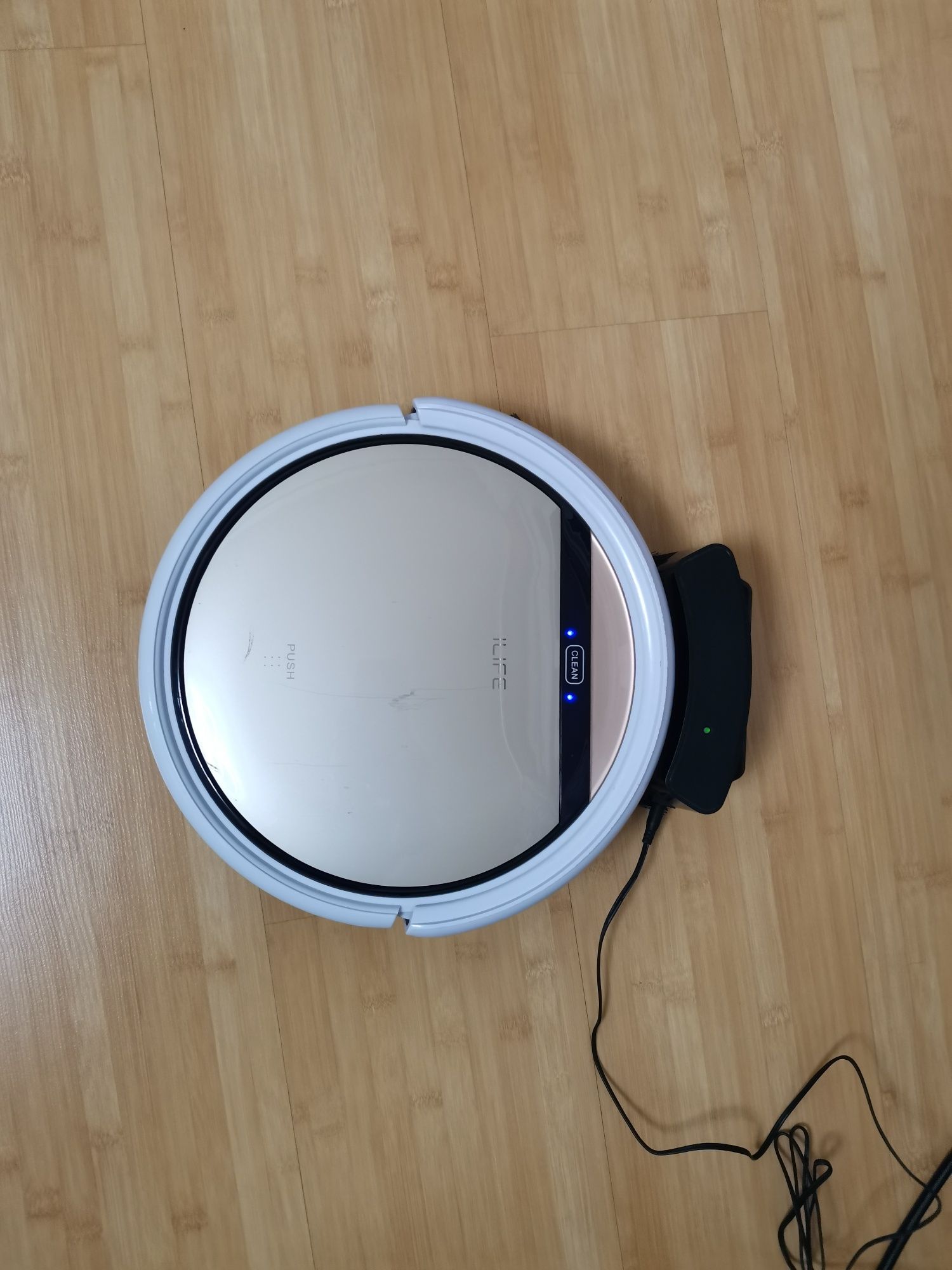 Робот-пылесос ILIFE V5S Pro с влажной уборки