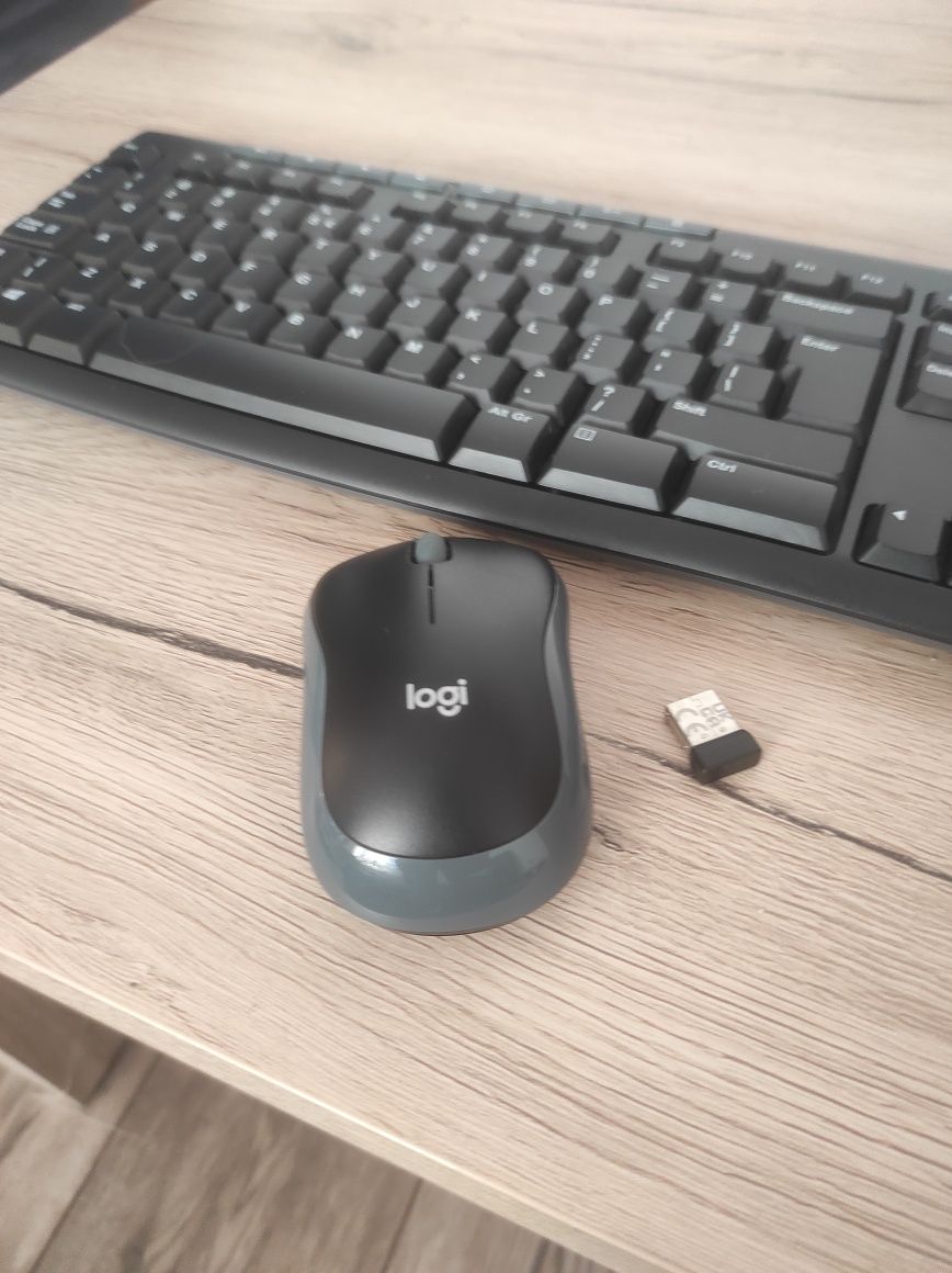 Klawiatura+mysz bezprzewodowa Logitech