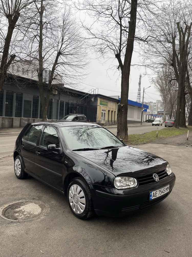 Продам Volkswagen Golf