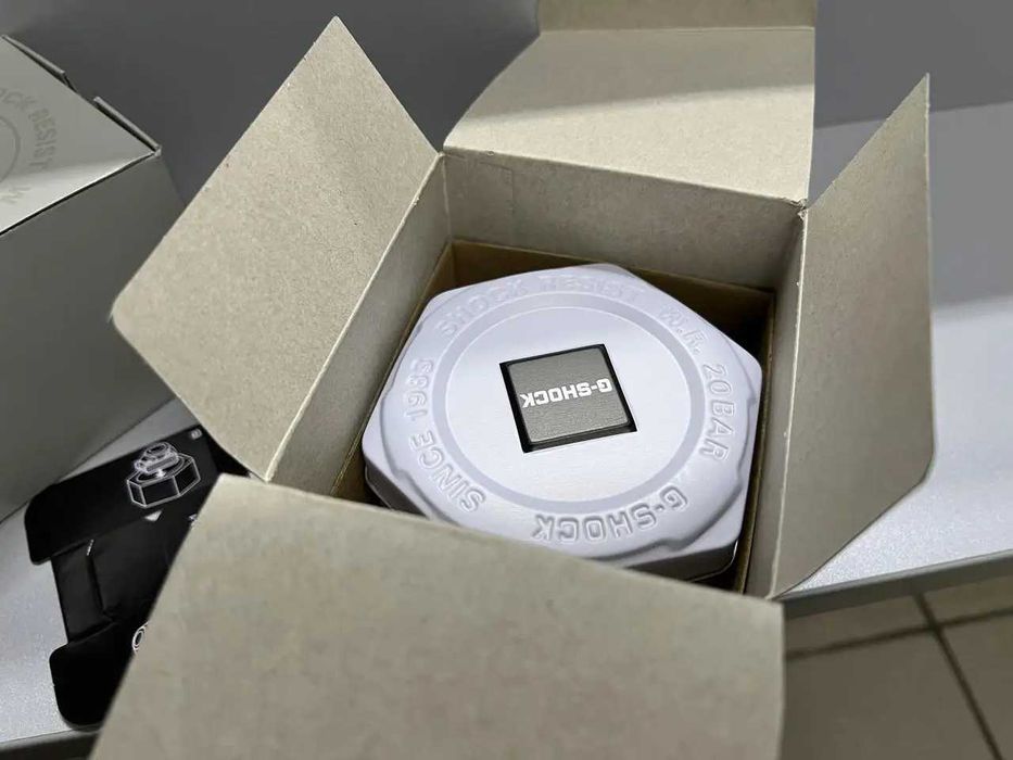 Годинник CASIO G-Shock GMA-S110GS-8AER НОВИЙ!!