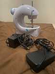 Máquina costura portátil 2 velocidades