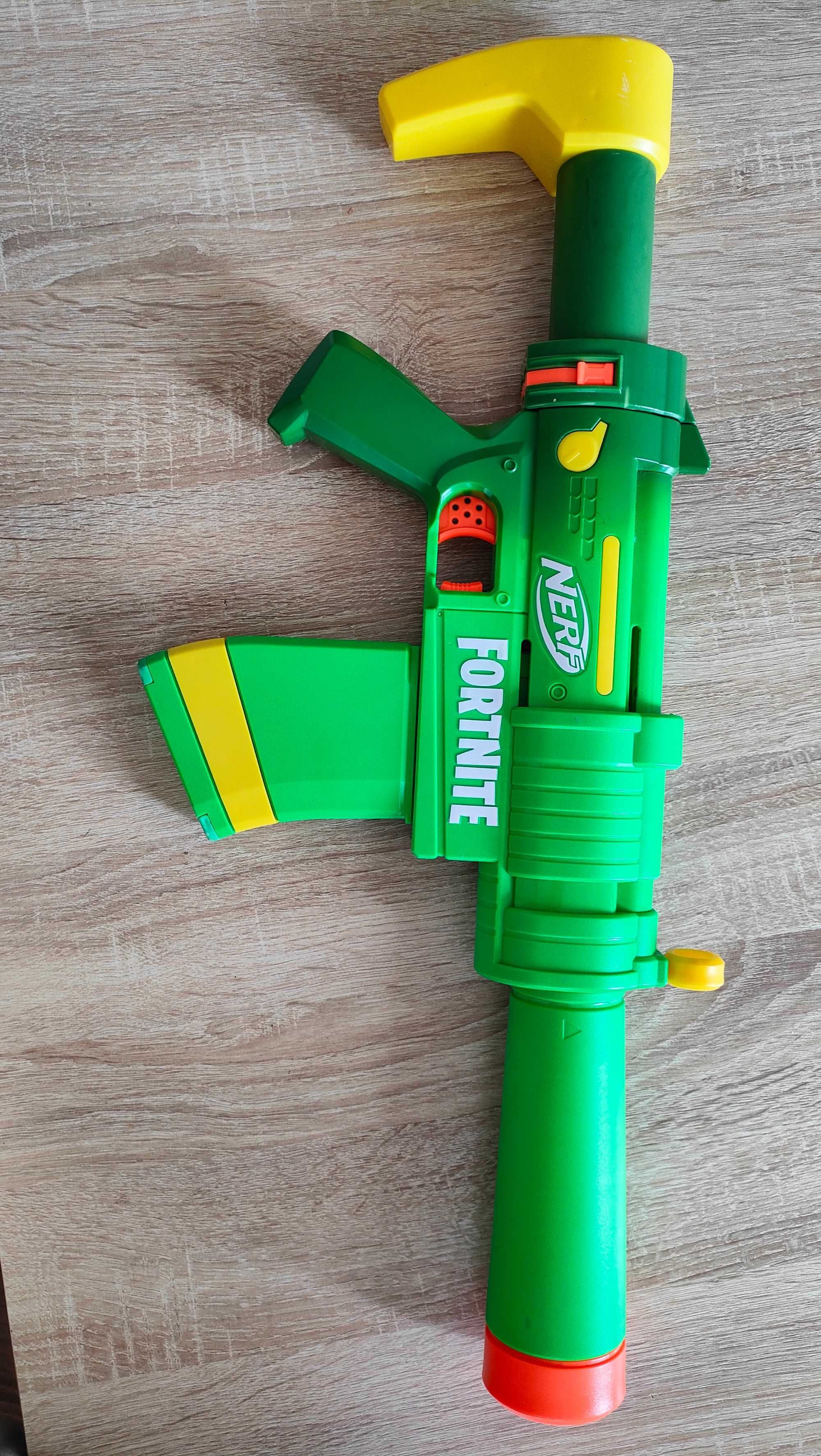 pistola nurfe verde de crianca