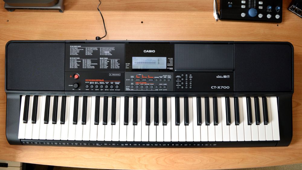 Casio CT-X700 - Якісне звучання, як Yamaha PSR-e373 е363