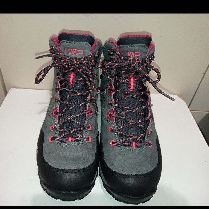 Брендові шкіряні  на мембрані трекігові зимові ботинки CMP р.39,25
