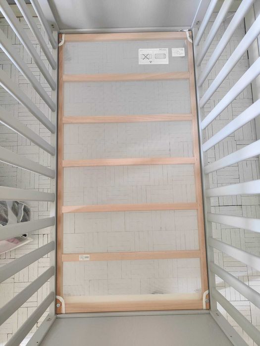 Łóżeczko IKEA SUNDVIK 120×60 szare + materac JÄTTERÖTT