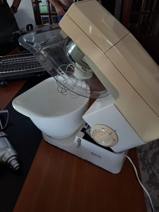 Máquina kenwood bolos - pão- carne