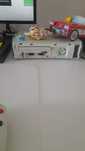 Xbox 360 com 2 comandos e fonte