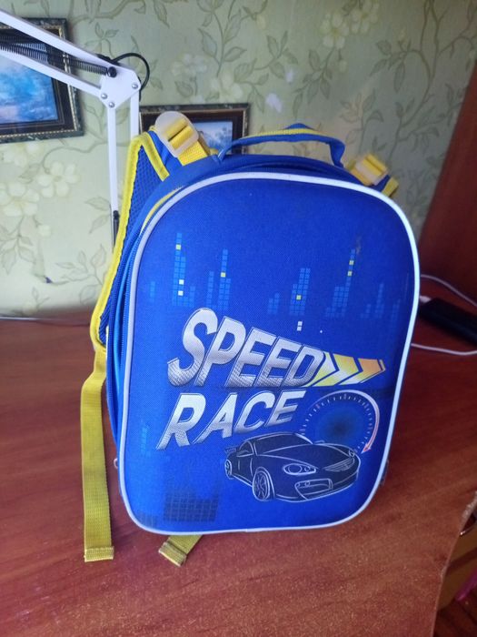 Продам ортопедичний портфель для хлопчика