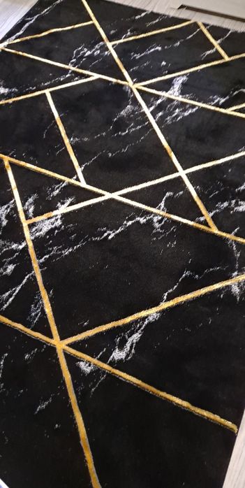 Duży czarny dywan 160x230