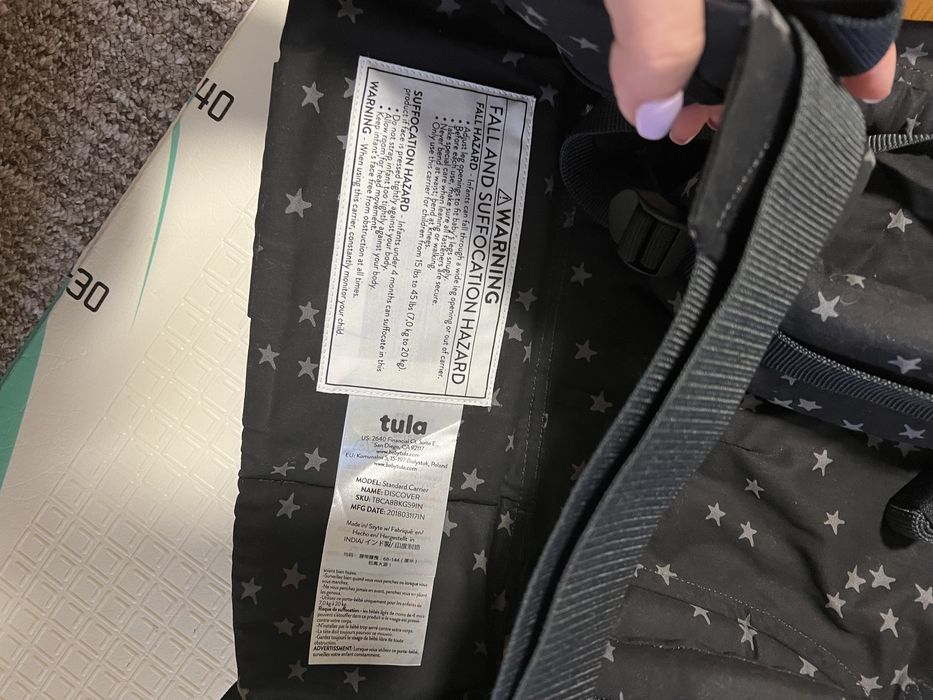 Нова переноска слінг Tula чорна в сірі зірочки