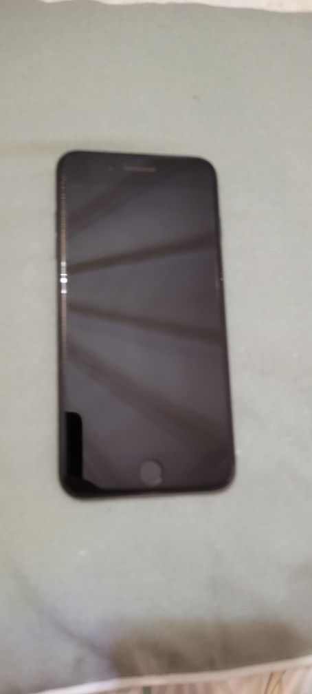 Iphone Apple 7 Plus 128gb

Impecável.  Sem qualquer risco